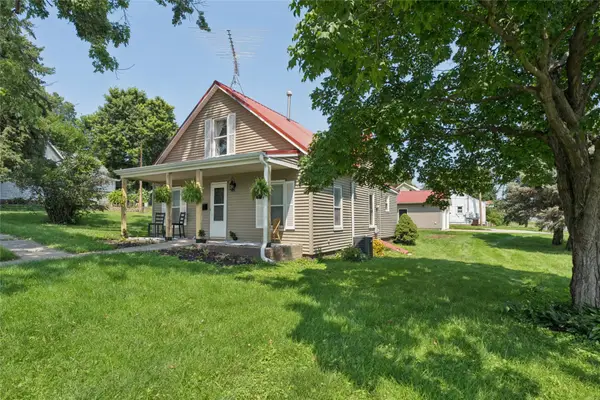 1109 E Montgomery Street, Knoxville, IA 50138