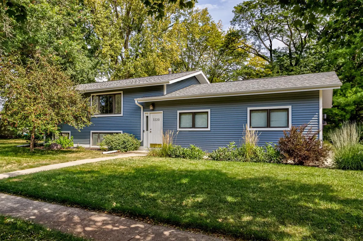 3220 Diamond Street, Ames, IA 50010 - #1