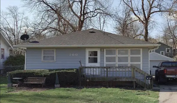 700 Creston Avenue, Des Moines, IA 50315