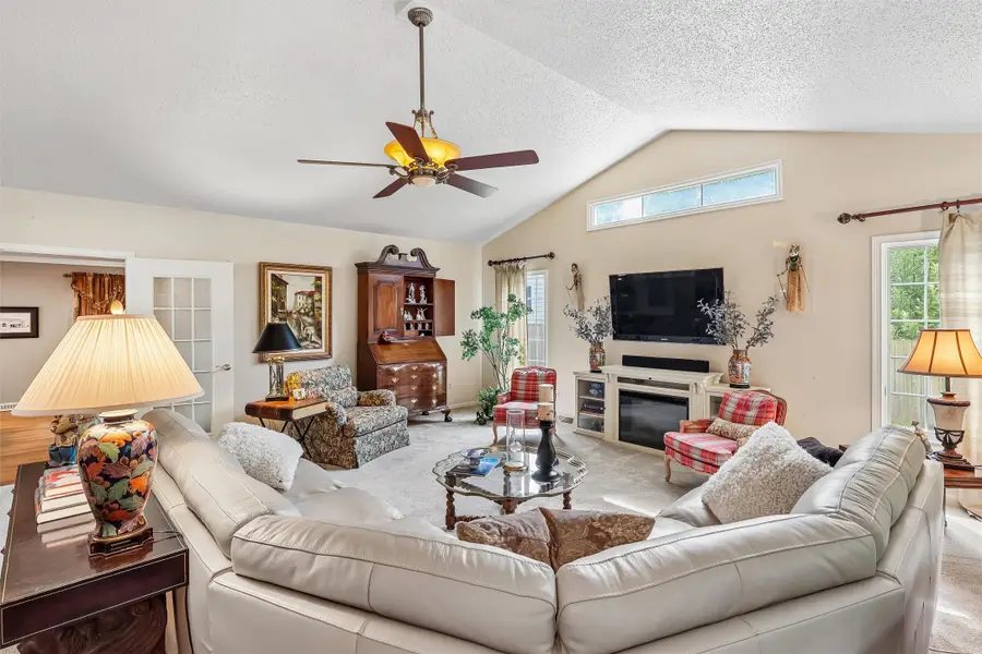 3212 Vine Street, West Des Moines, IA 50265 - #3