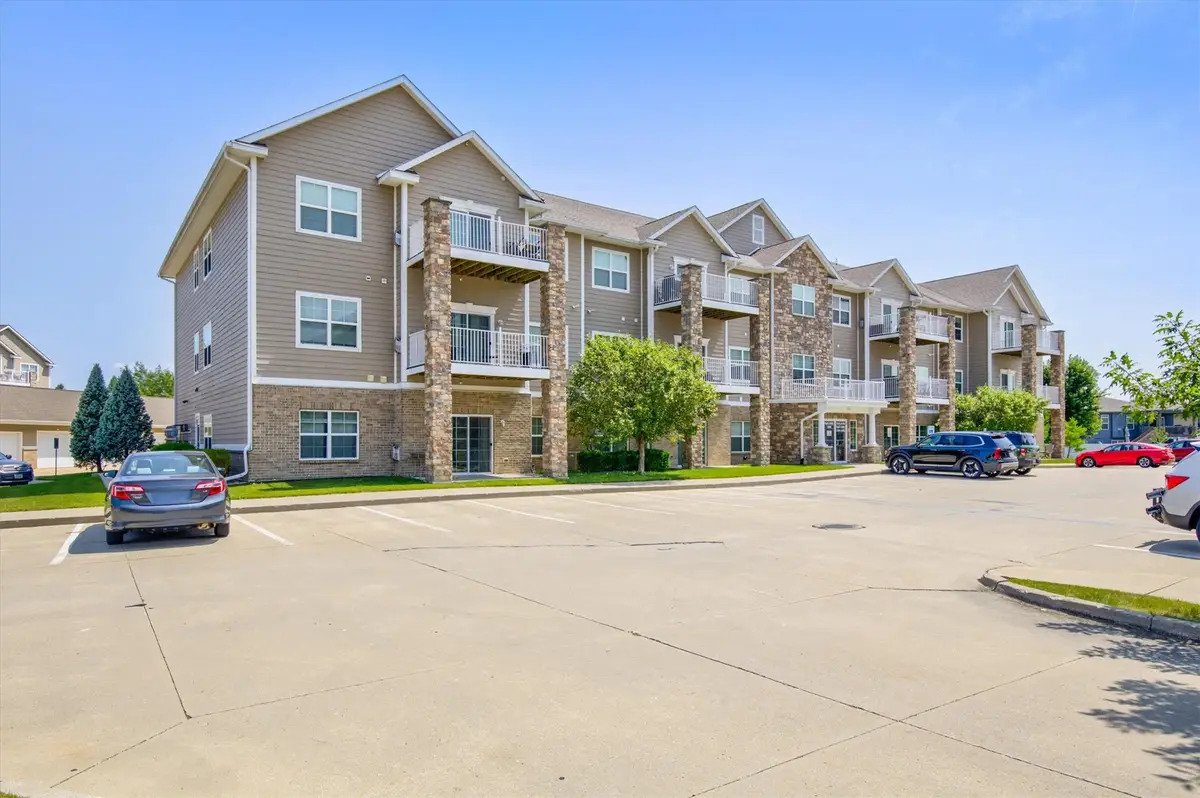 8350 Ep True Parkway #3204, West Des Moines, IA 50266 - #1