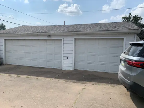 410 W Main Street, Knoxville, IA 50138