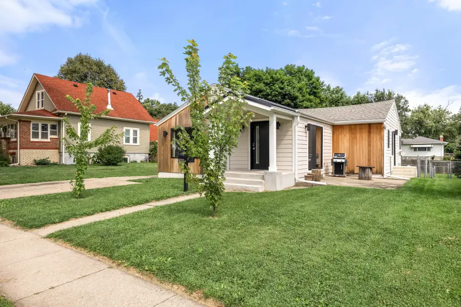 1120 Prairie Street, Adel, IA 50003 - #2
