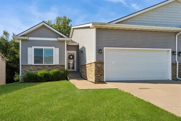 1004 SW 5th Court, Grimes, IA 50111
