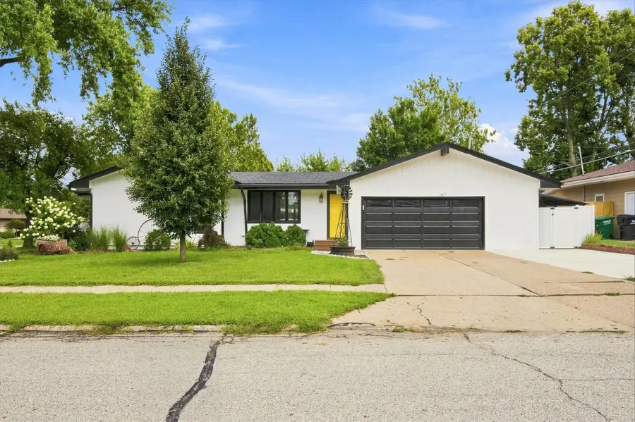 309 SE 8th Street, Ankeny, IA 50021 - #2