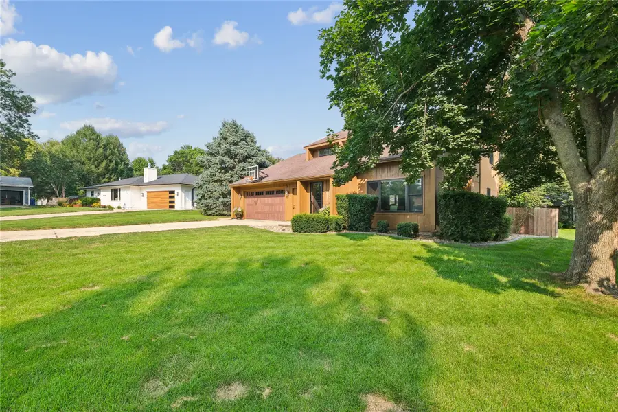 1544 Terrace Drive, Pella, IA 50219 - #3