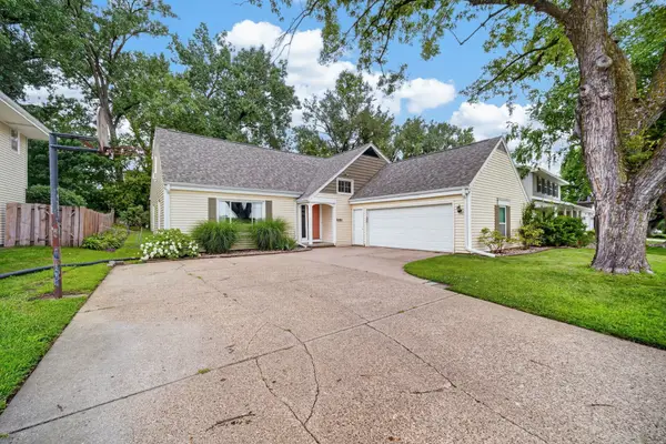 1510 NW 96th Street, Clive, IA 50325