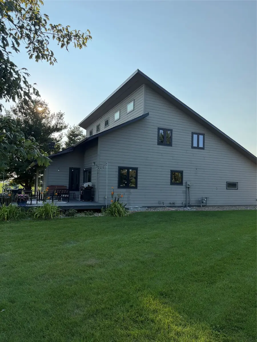 192 385th Avenue, Grinnell, IA 50112 - #2