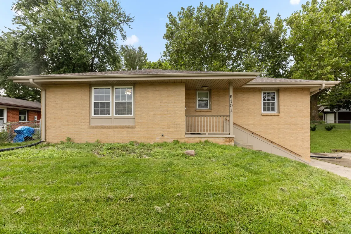 610 Lexington Street, Carlisle, IA 50047 - #1