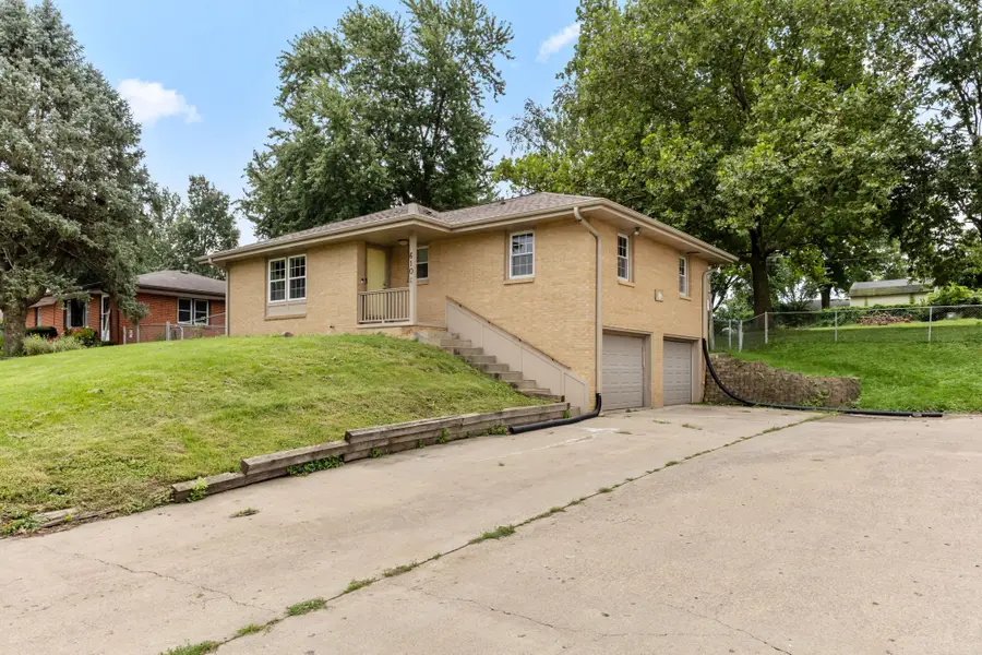 610 Lexington Street, Carlisle, IA 50047 - #3