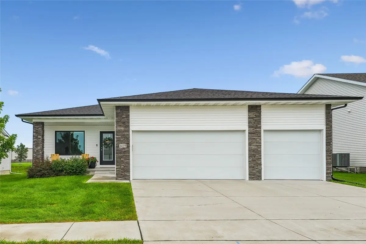 6649 NE 12th Court, Des Moines, IA 50313 - #1