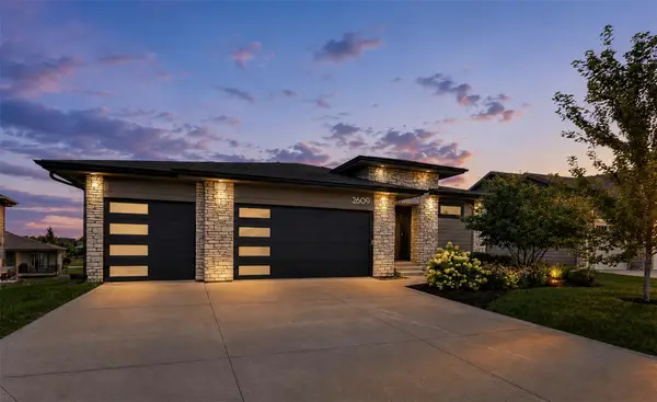 2609 NW Rockwood Lane, Grimes, IA 50111