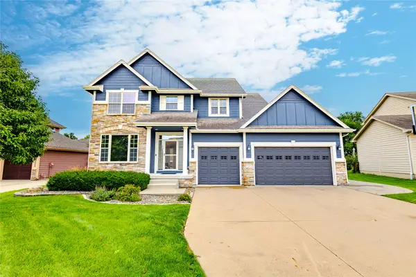 8340 Parkside Circle, West Des Moines, IA 50266