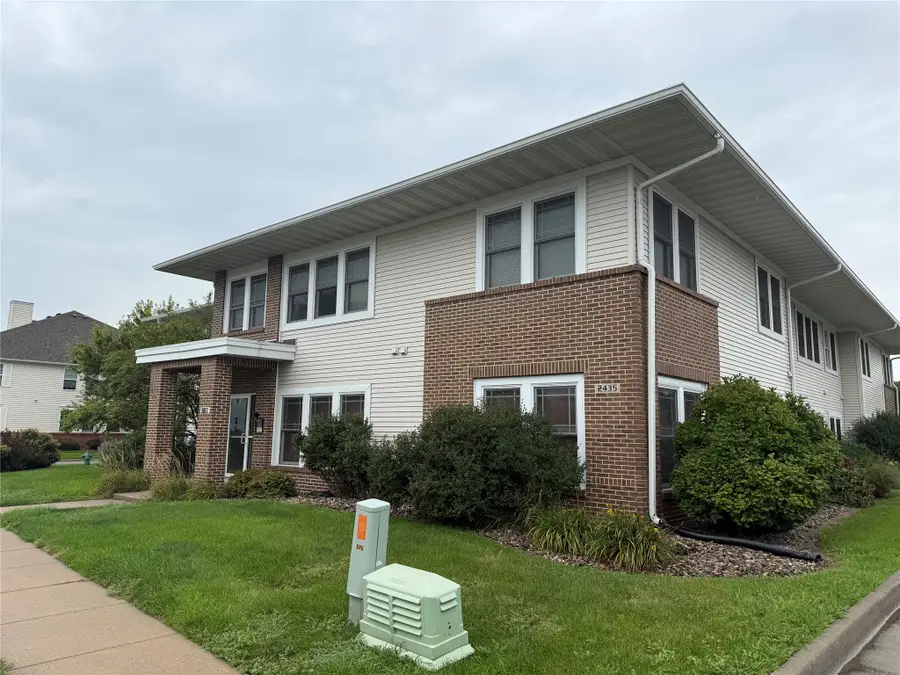 2435 Aspen Road #201, Ames, IA 50010 - #2