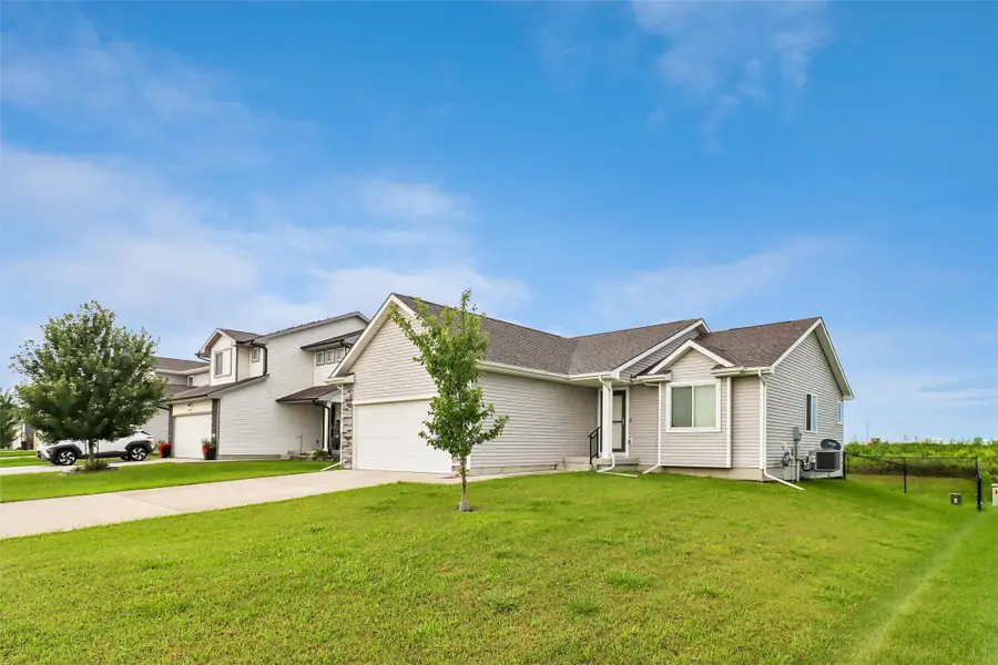 1115 Locust Street, Waukee, IA 50263 - #2