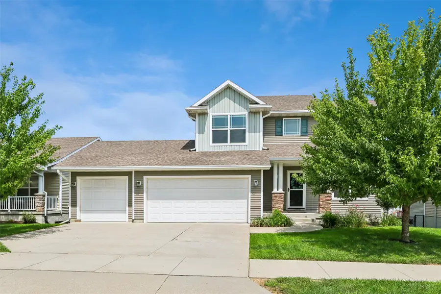 85 Broderick Drive, Waukee, IA 50263 - #2