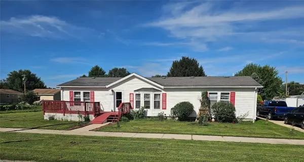 1115 W 8th Street, Perry, IA 50220