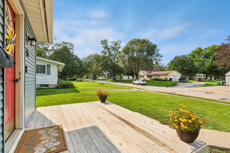 816 E Washington Street, Winterset, IA 50273 - #2