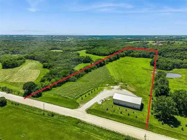 2852 260th Street, St Charles, IA 50240