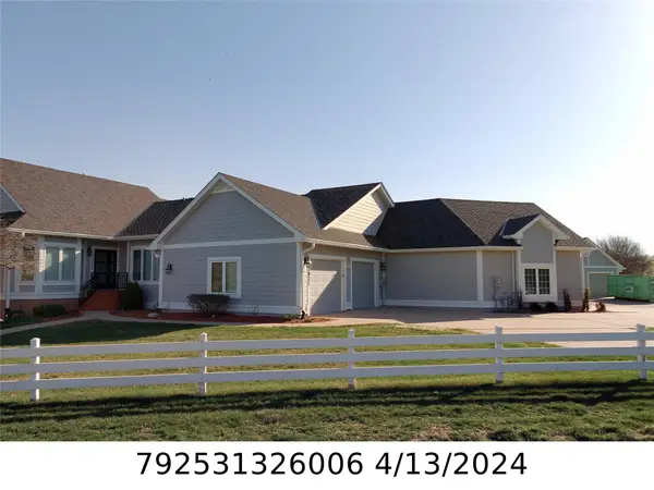13829 Bay Hill Drive, Clive, IA 50325