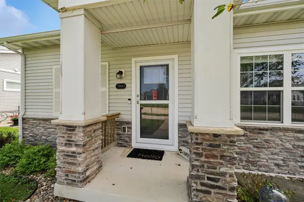 1941 S Warrior Lane, Waukee, IA 50263