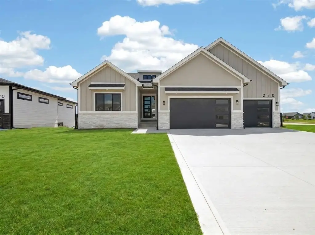 280 NW Copperleaf Court, Waukee, IA 50263 - #1