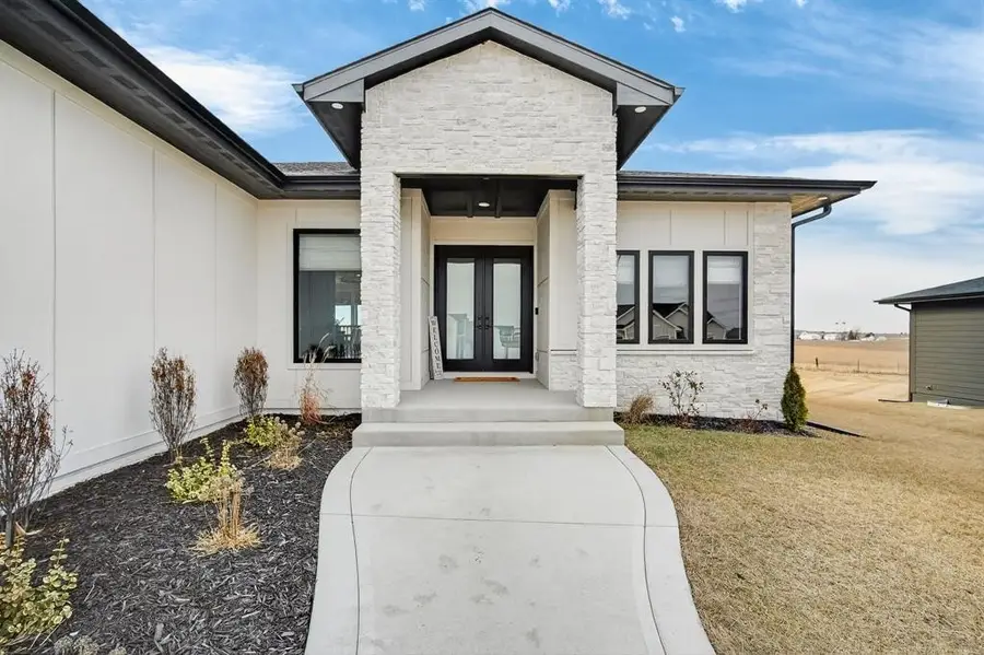 2922 NW Beechwood Drive, Grimes, IA 50111 - #2