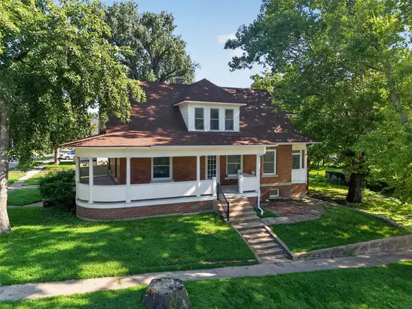 305 N 1st Street, Carlisle, IA 50047
