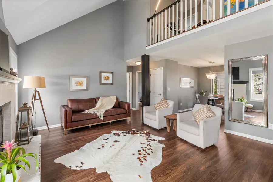 4811 Lockner Drive, Urbandale, IA 50322 - #3