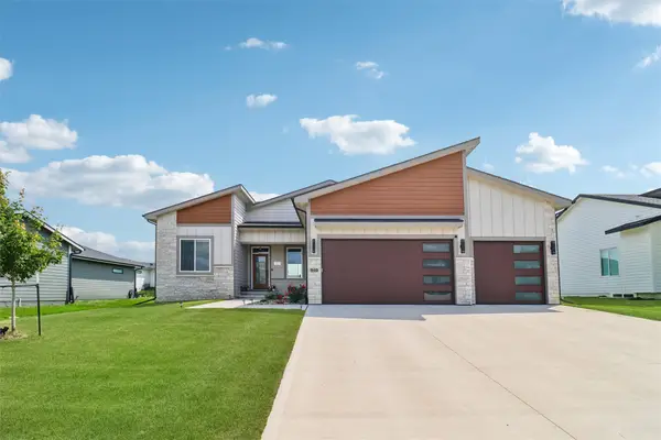 940 Roman Road, Waukee, IA 50263