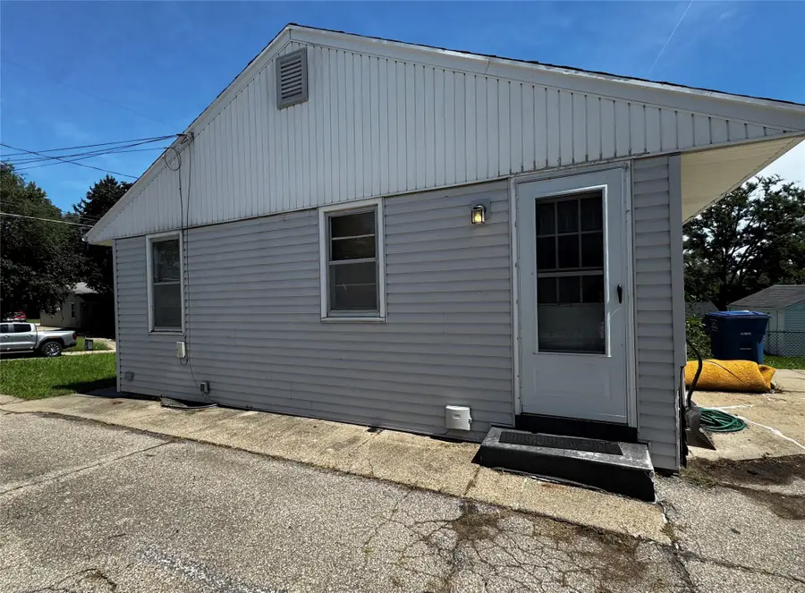 1334 Wade Street, Des Moines, IA 50315 - #3