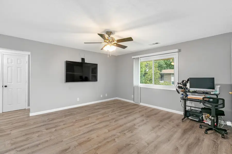 4213 62nd Street #6, Urbandale, IA 50322 - #3
