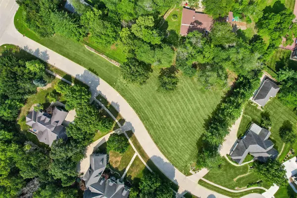 2004 S 41st Court, West Des Moines, IA 50265