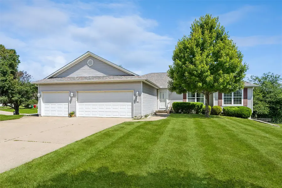 3201 SW Woods Court, Ankeny, IA 50023 - #2