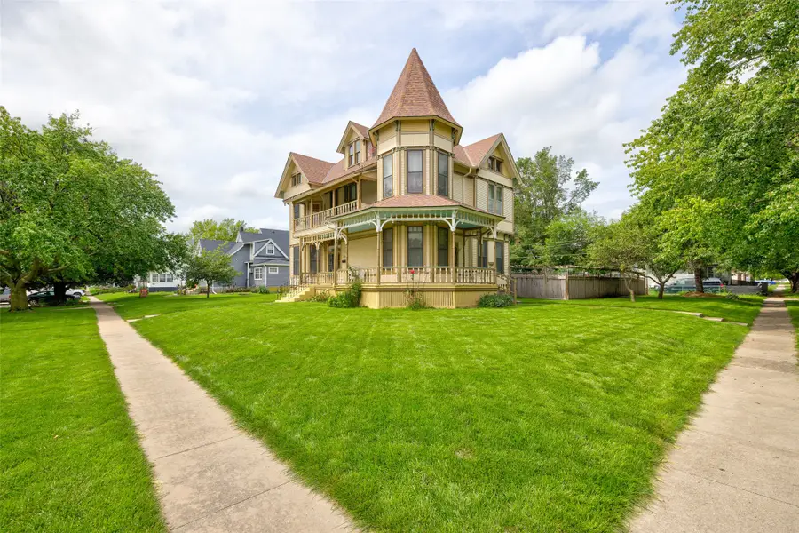 505 W Main Street, Knoxville, IA 50138 - #2