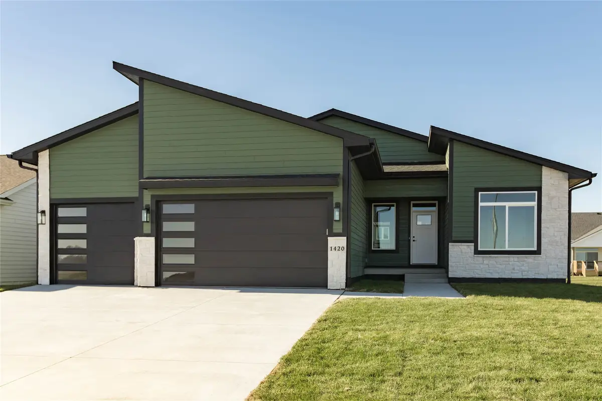 1420 NW Linda Lane, Waukee, IA 50263 - #1