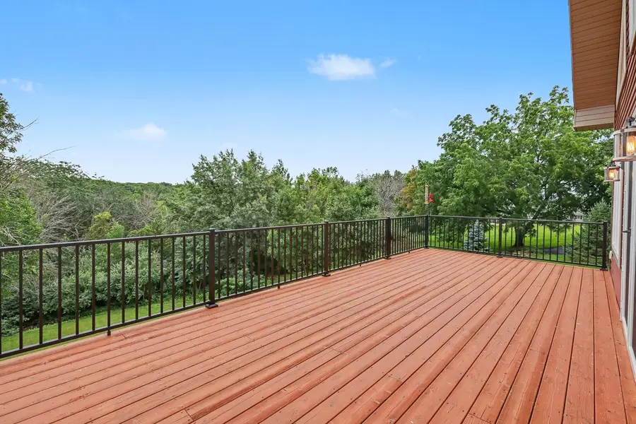 128 Amsterdam Drive, Pella, IA 50219 - #3