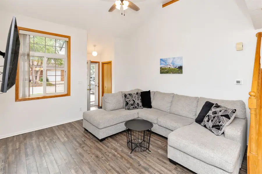 2253 Grand Avenue #2, West Des Moines, IA 50265 - #3