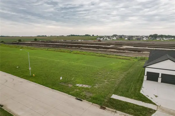 1365 NW Linda Lane, Waukee, IA 50263