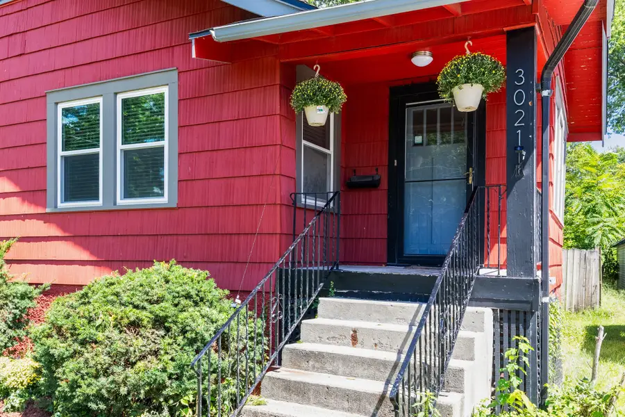 3021 49th Street, Des Moines, IA 50310 - #3