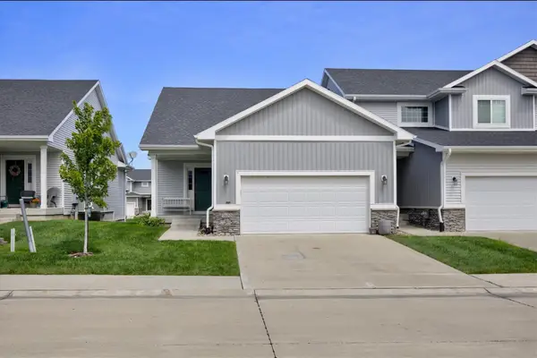 9655 Crowning Drive, West Des Moines, IA 50266