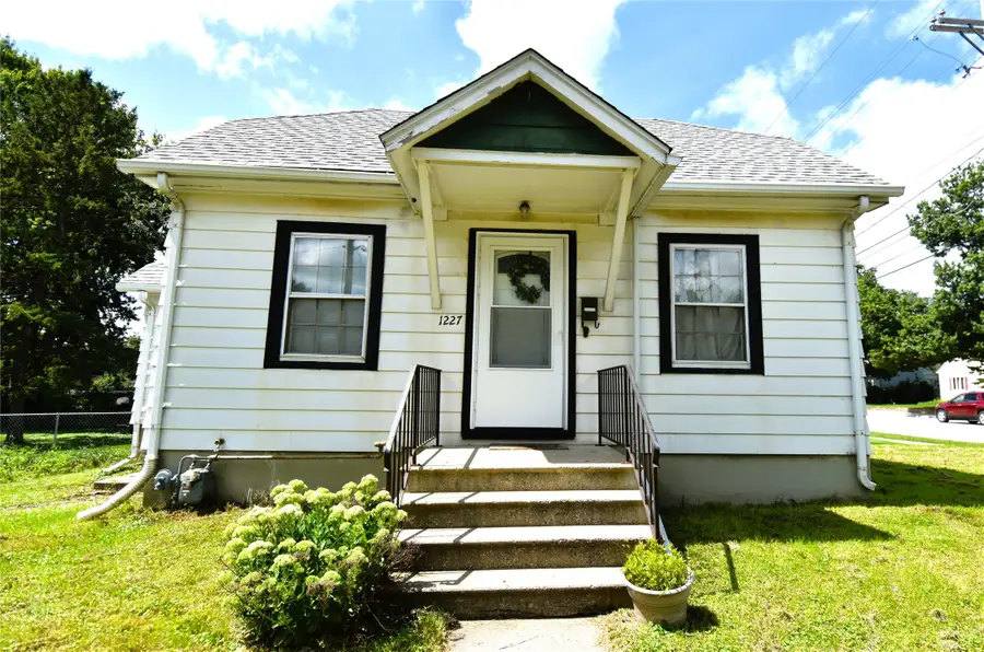 1227 Carroll Avenue, Ames, IA 50010 - #3