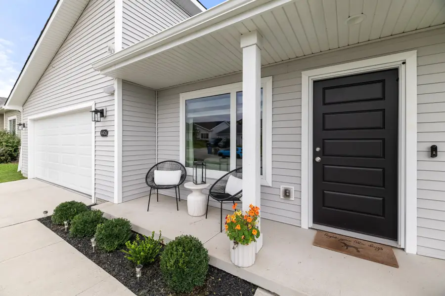 4406 E 44th Street, Des Moines, IA 50317 - #3