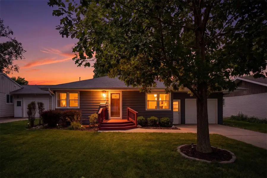 704 15th Street, Nevada, IA 50201 - #2