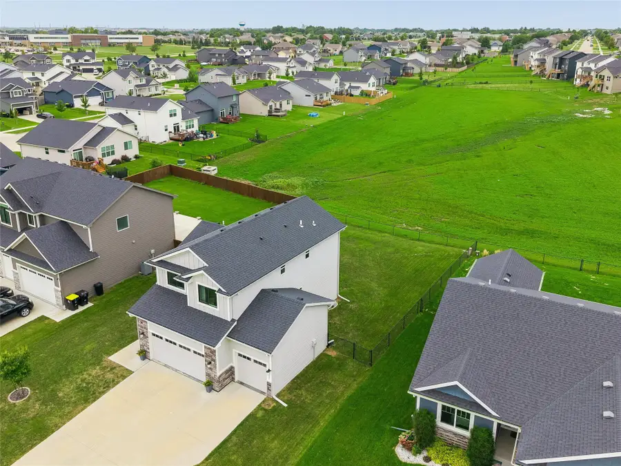 415 SE Esker Ridge Drive, Waukee, IA 50263 - #3