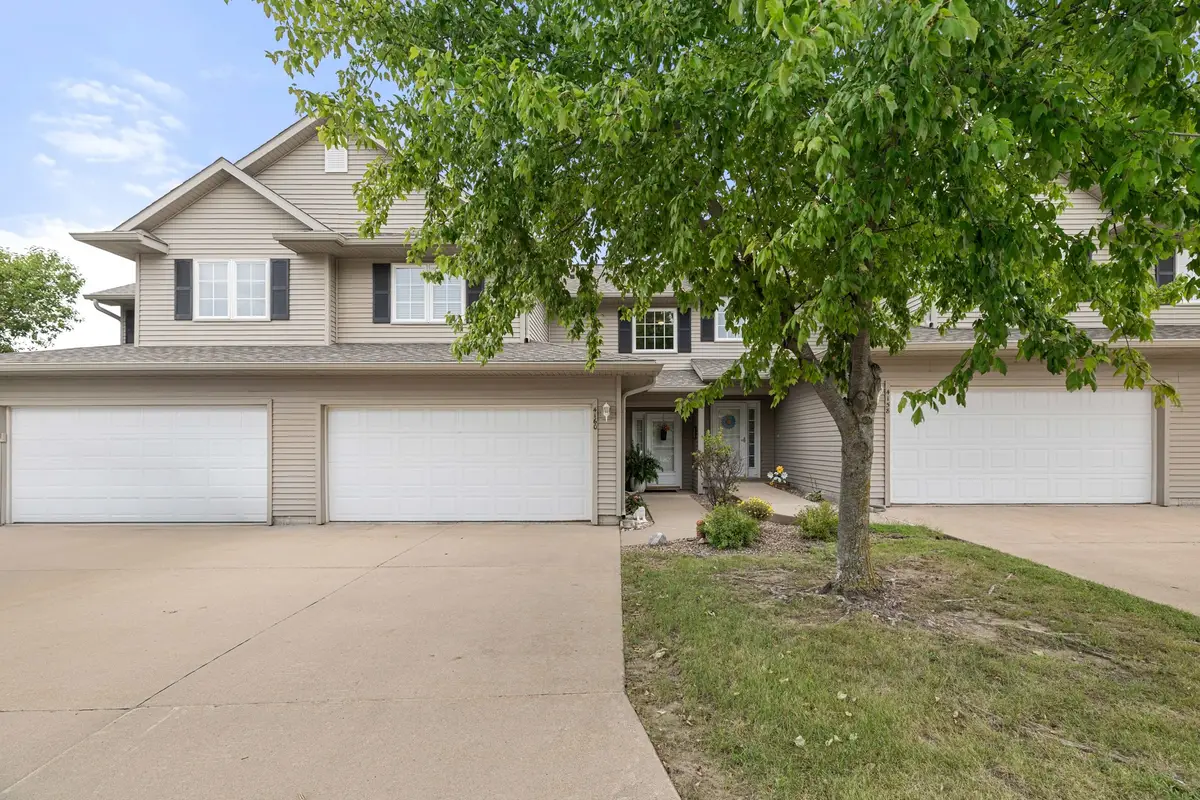 4160 100th Street #17, Urbandale, IA 50322 - #1