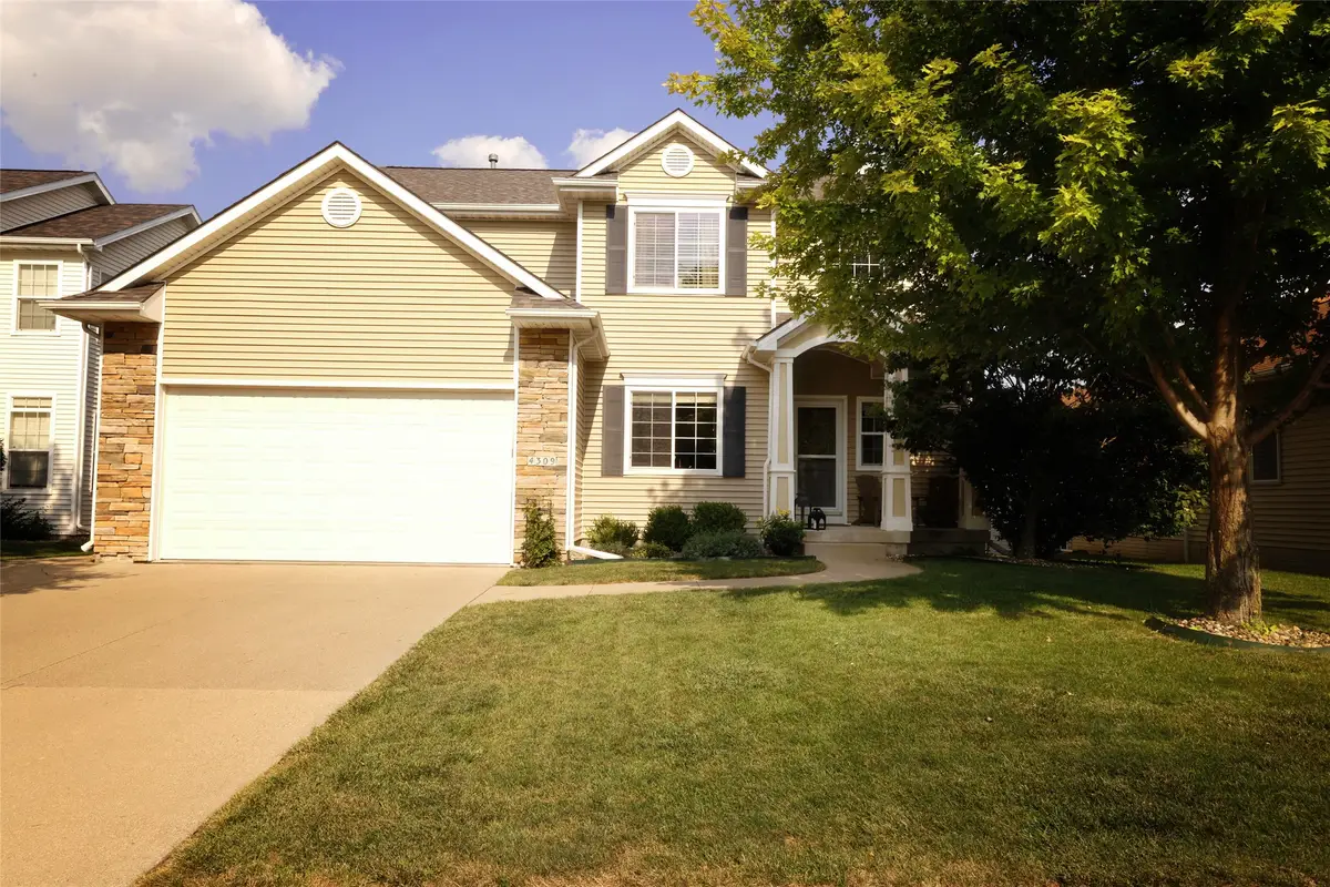 4309 132nd Street, Urbandale, IA 50323 - #1
