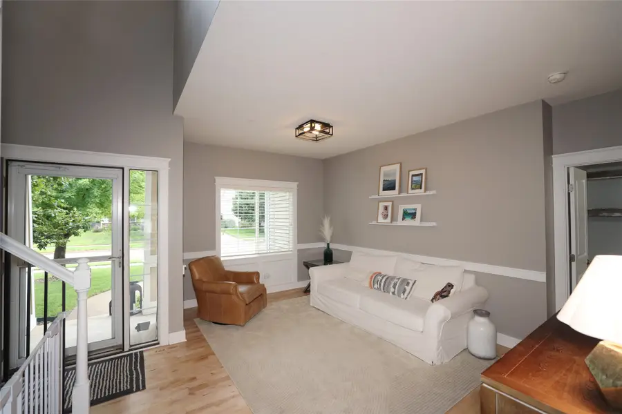 4309 132nd Street, Urbandale, IA 50323 - #3