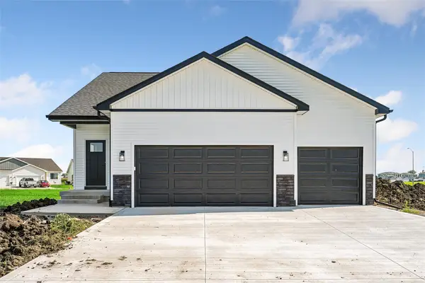 2709 14th Street Ne, Bondurant, IA 50035
