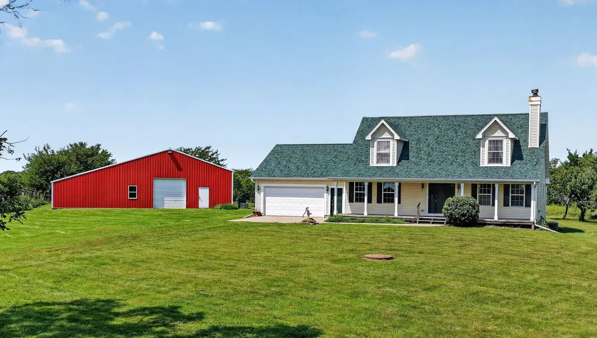 55791 260th Avenue, Chariton, IA 50049 - #1